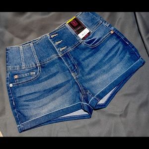 NoBoundaries Jean Shorts High Rise NWT